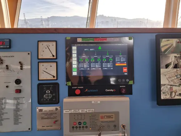 ComAp Marine display